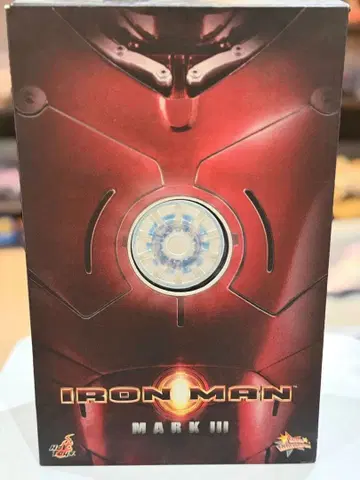 핫토이즈 아이언맨 MARK III 피규어