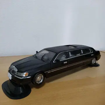 블랙 리무진 모델 1/18 스케일