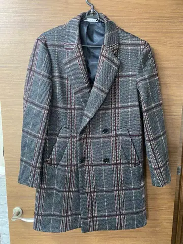 ZARA 체크 무늬 더블 브레스트 코트 M 사이즈