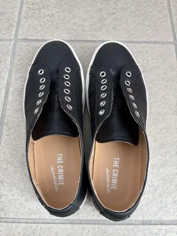 CRIMIE 로우 컷 스니커즈