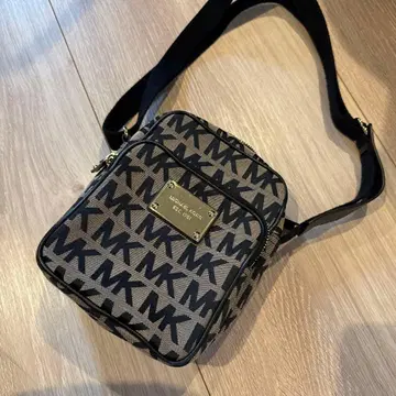 MICHAEL KORS MK 로고 숄더백