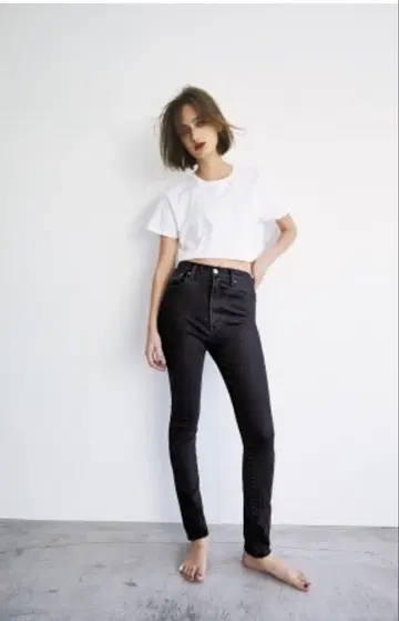 새상품급 HW Rebirth LightBLACK SKINNY 24