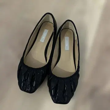 CELFORD 블랙 퀼팅 발레 슈즈