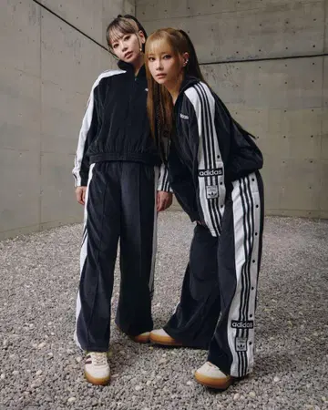 adidas W ADIBREAK VELOUR TT