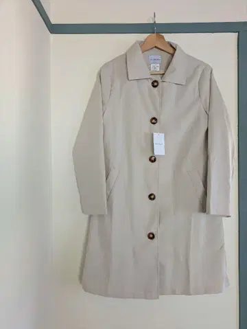 에크루 버튼 트렌치코트