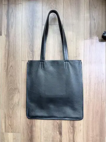 Objects.io 가죽 토트