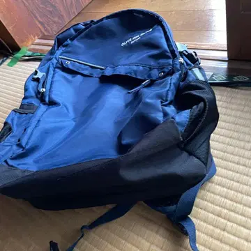 네이비 나일론 백팩