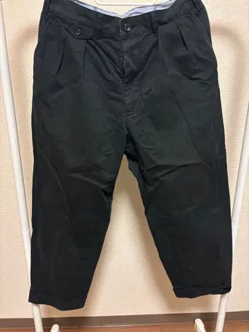 BEAMS 블랙 치노 팬츠 M 사이즈