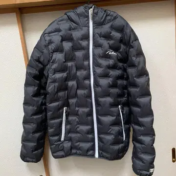 새상품급 FILA 남성용 다운 자켓 사이즈 L 네이비 계열