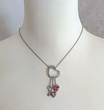 [ Swarovski ] 핑크 락 하트 목걸이