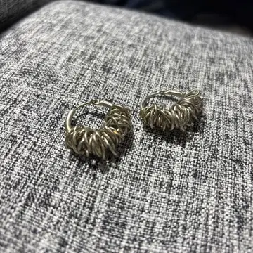 Kensscratch 켄즈스크래치 big-chunky-pierce