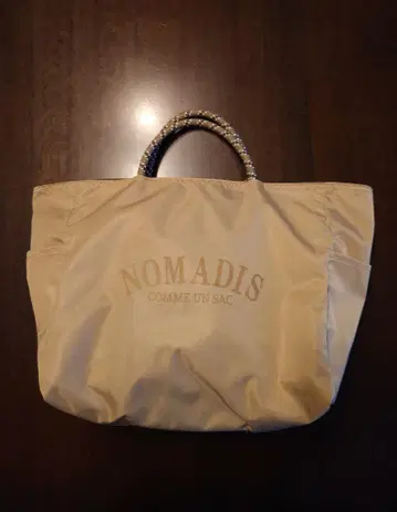NOMADIS 베이지 토트백