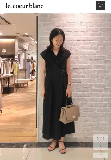 새상품급 르 쿨 블랑 오픈 카라 프렌치 원피스 블랙