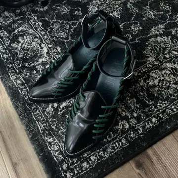 PAMEO POSE Witchs Pumps