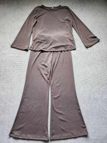 브라운 플레어 팬츠 셋업