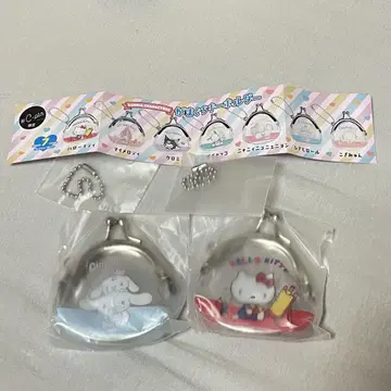산리오 캐릭터즈 가마구치 키링 헬로키티