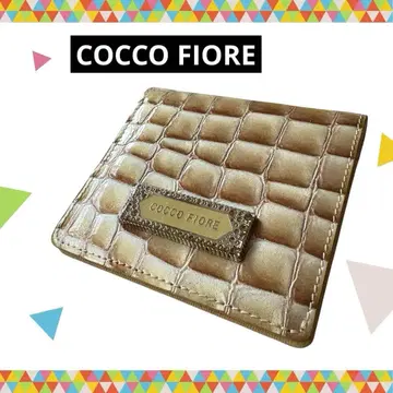 COCCO FIORE 코코 피오레 스톤 장식 로고 플레이트 접이식 지갑