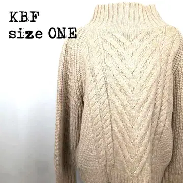 KBF 어반 리서치 케이블 니트 터틀넥 새상품급