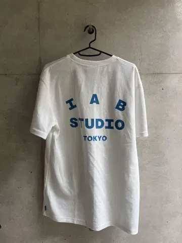 IAB STUDIO T셔츠 M 사이즈 화이트 TOKYO