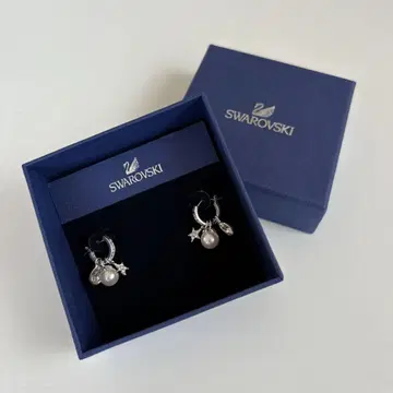 새상품급 Swarovski 펄 크리스탈 후프 귀걸이 참 정품