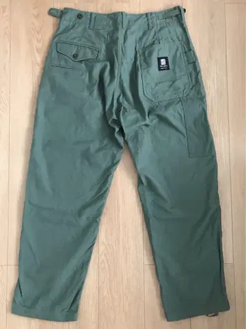 PEG BEAMS+ 별주 GLASSFIELD PANTS 카키 S 사이즈