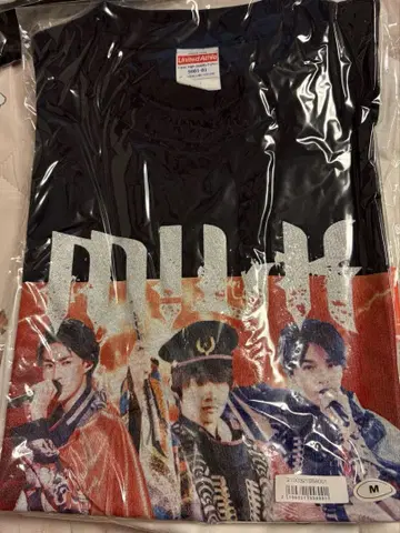 M!LK 티셔츠 M 사이즈