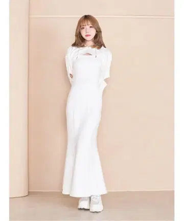 Darich 화이트 레이어드 컷 원피스