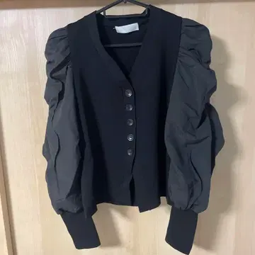 최종 가격 인하 셀포드 가디건 벌룬 소매 CELFORD 블랙