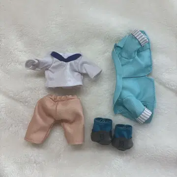 우타프리 누이스타 코스튬 료지 샤니스트