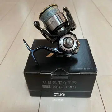 Daiwa 19CERTATE LT 4000-CXH 스피닝 릴