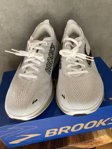 Brooks Hyperion 3 27.5cm