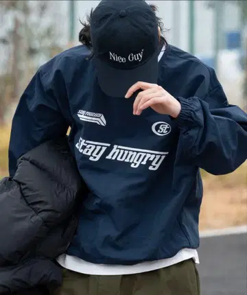 Kutir 유니폼 나일론 풀오버