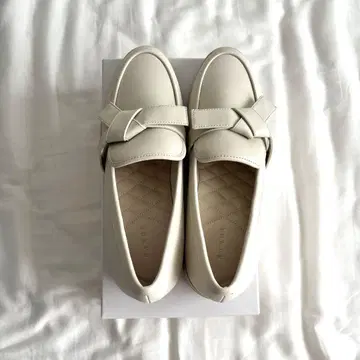 RANDA 화이트 로퍼 L 사이즈