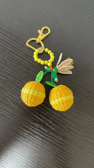 MERCEDES SALAZAR 메르세데스 살라자르/Ron Hermen