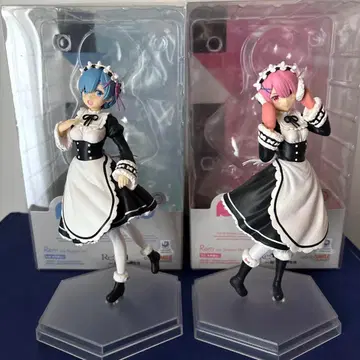 POPUP PARADE 렘 라무 빙기 의류 ver. 2체 세트