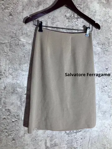 살바토레 페라가모 니트 슬릿 타이트 스커트 무릎 기장 이탈리아제