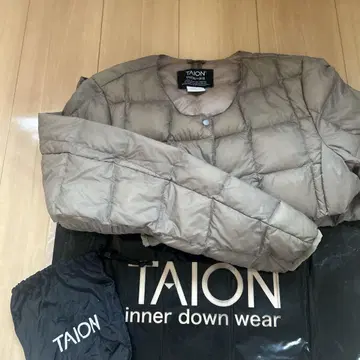 TAION 카키 다운 자켓 수납 봉투 포함