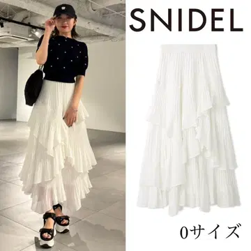 스나이델 티어드 플리츠 스커트