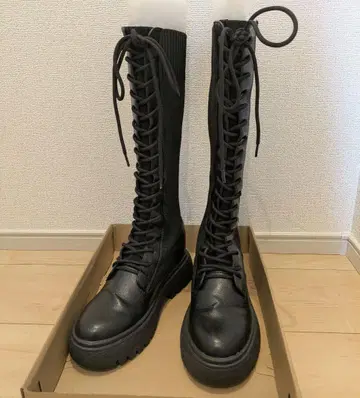 GYDA 레이스업 니트 도킹 부츠