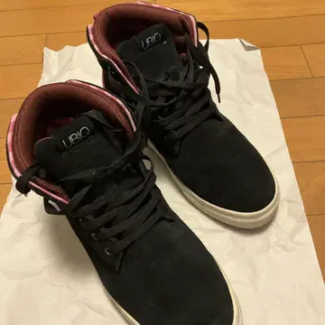 레어 UBIQ 원피스 초파 블랙 핑크 black pink