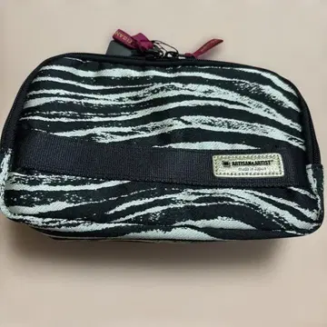 [새상품] ARTISAN&ARTIST 레오파드 파우치