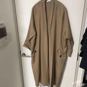 베이지 롱 코트 오픈 프론트