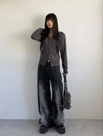 TRIFLE 페인팅 데님 팬츠