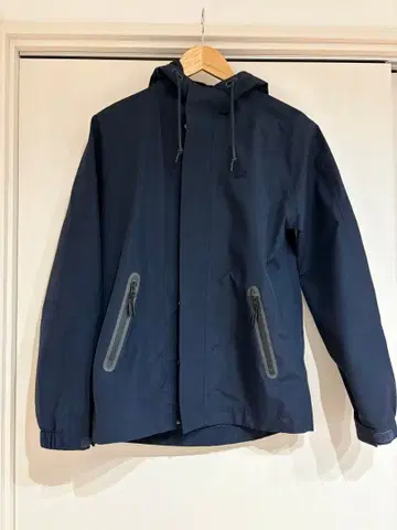 Lacoste 후드 부착 네이비 마운틴 후드티