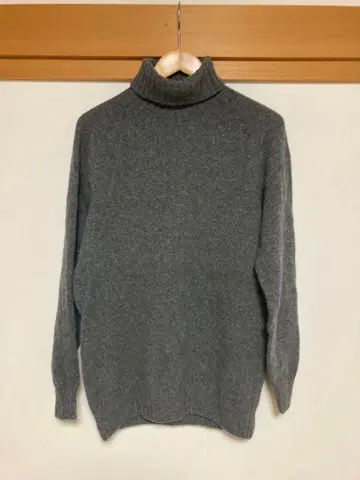 MORRIS&SONS 터틀넥 스웨터
