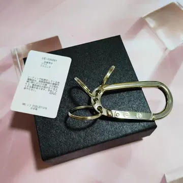 유니폼 익스페리먼트 카라비너 미사용 새상품. 지르코니아