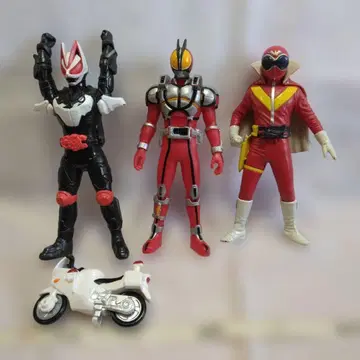 가면라이더 2체 전대물 1체 피규어 3체 세트 바이크 포함