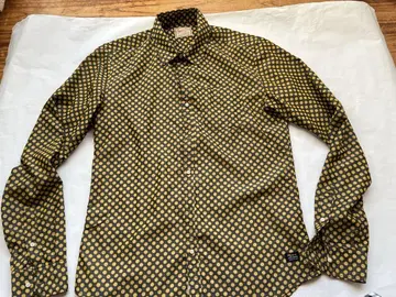 Scotch &Soda 블랙과 옐로우 컬러 도트 무늬 긴팔 셔츠