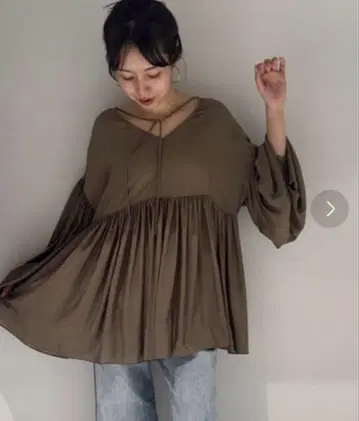 Plage elegant volume 블라우스/브라운