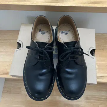 Dr.Martens 닥터마틴